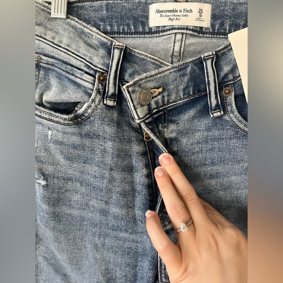 Abercrombie Super Skinny Ankle High Rise Medium Wash Jeans Women’s Size 25S NWT - Picture 6 of 16